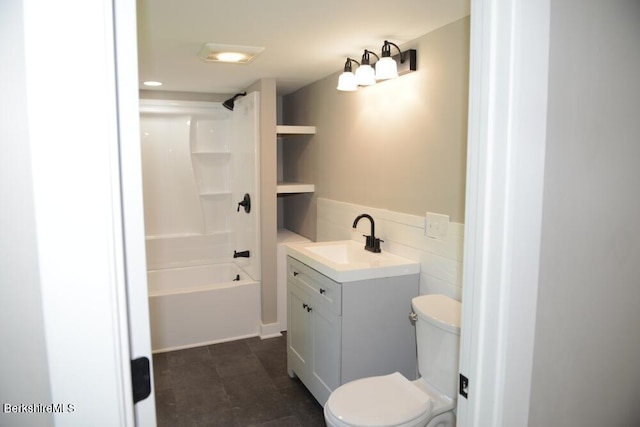 26 Davis St, Pittsfield, MA 01201 - bathroom with toilet, vanity, and shower / bath combination