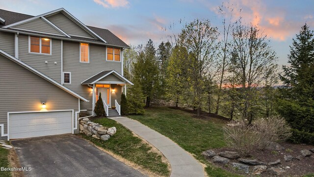 14 Alpine Trl # 14, Pittsfield, MA 01201 - traditional-style house with a front lawn, roof with shingles, and aphalt driveway