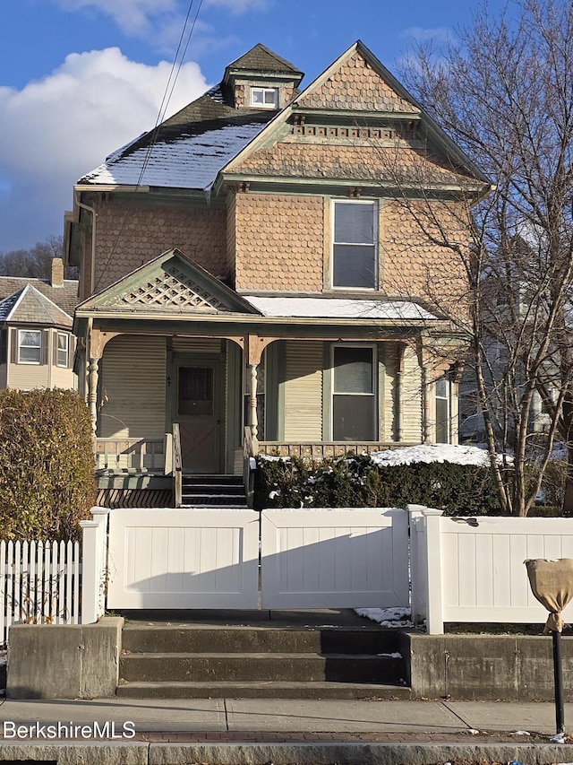 view of front of property with covered porch