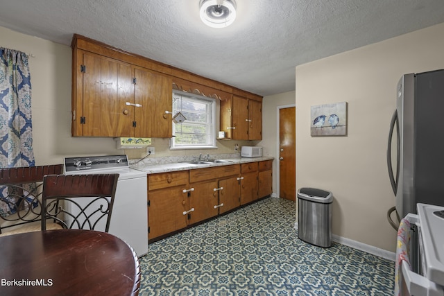 72 Meadowview Dr, Pittsfield, MA 01201 - photo 8