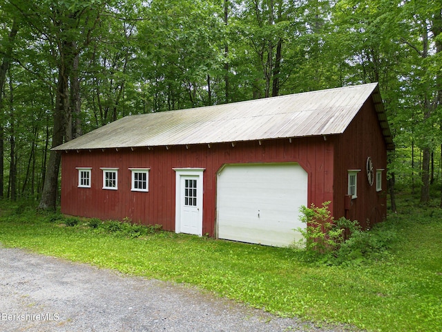 662 Foley Rd, Sheffield, MA 01257 - detached garage featuring driveway