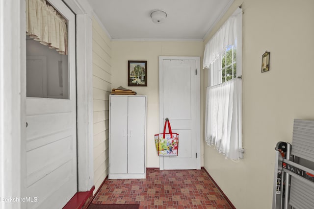 15 Summit Ave, Adams, MA 01220 - doorway featuring ornamental molding