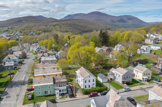 bird's eye view featuring a mountain view