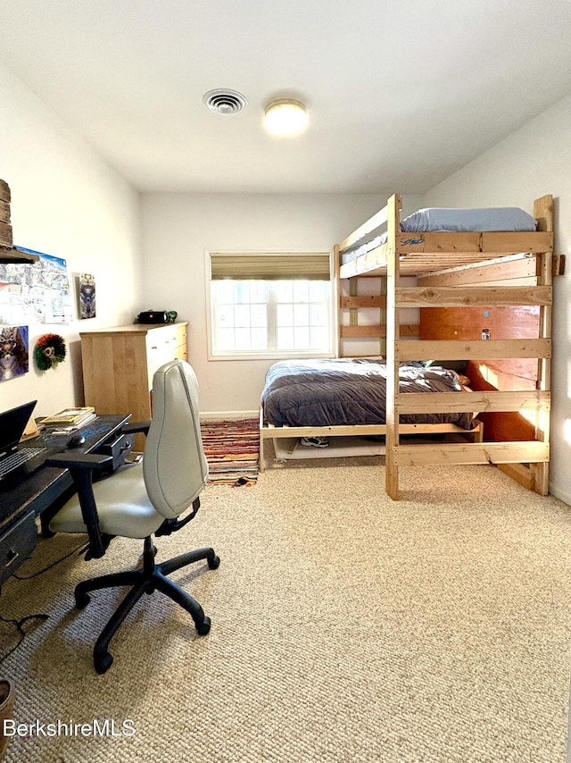 bedroom featuring carpet floors