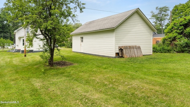 370 Park St, Great Barrington, MA 01236 - view of side of property with a yard