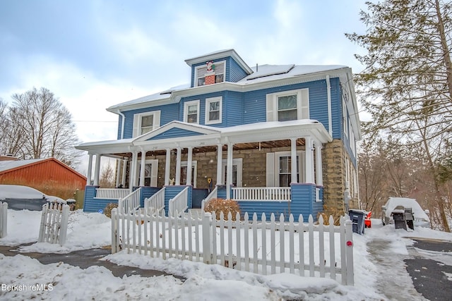 view of front of property with covered porch