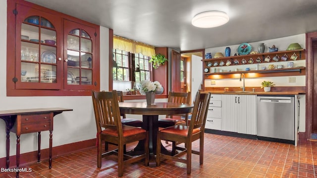 dining space with sink