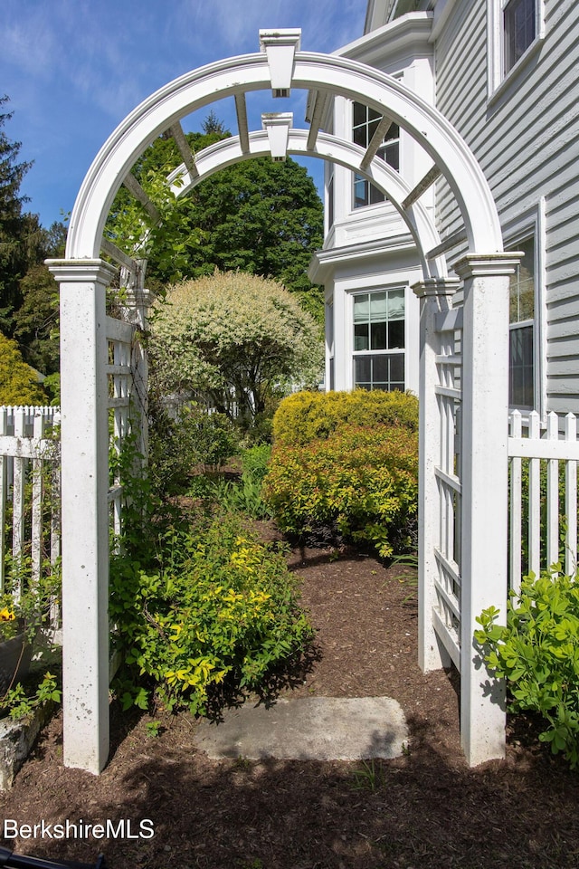 311 N Plain Rd, Great Barrington, MA 01236 - exterior view