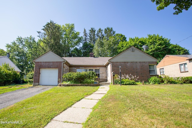 106 Sampson Pkwy, Pittsfield, MA 01201 - photo 1