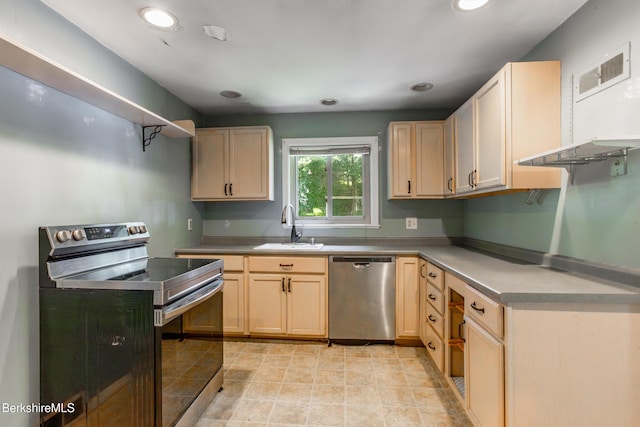 106 Sampson Pkwy, Pittsfield, MA 01201 - photo 6