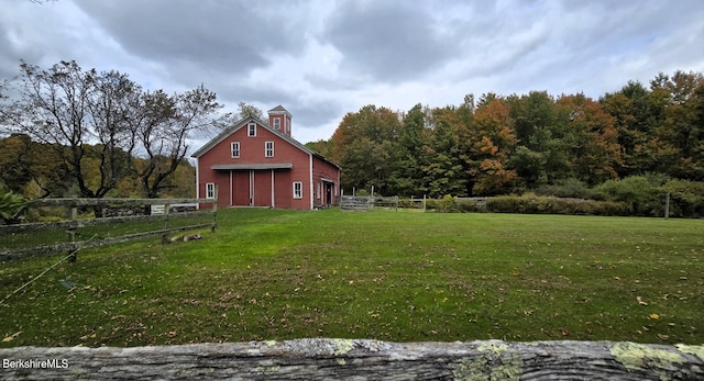 view of yard with a garage