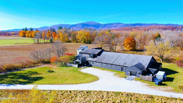 bird's eye view with a mountain view