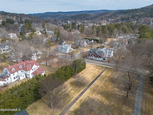 bird's eye view featuring a mountain view