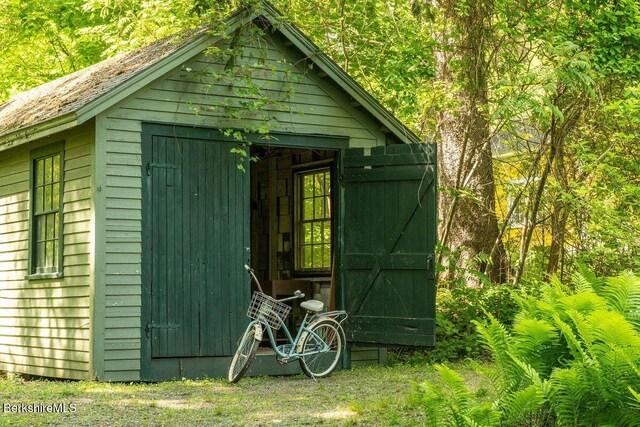 9 Yale Hill Rd, Stockbridge, MA 01262 - view of shed