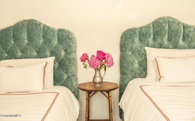 9 Yale Hill Rd, Stockbridge, MA 01262 - view of bedroom