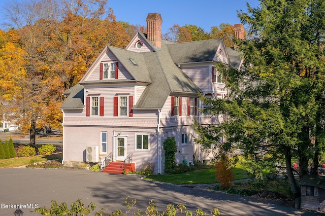 518 Main St, Great Barrington, MA 01230 - view of victorian-style house