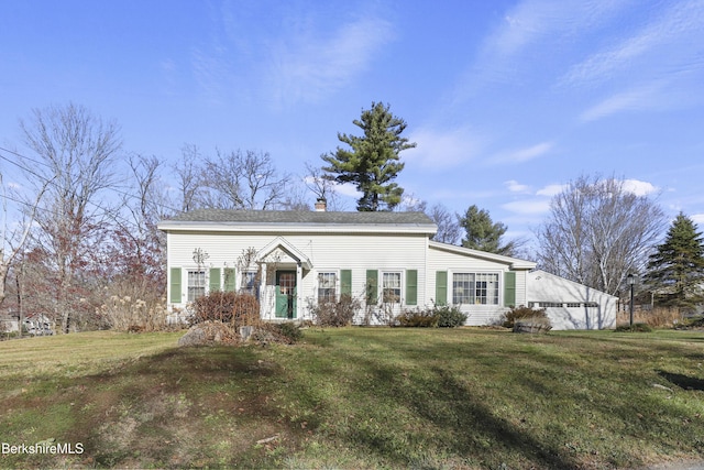 view of front of house featuring a front yard