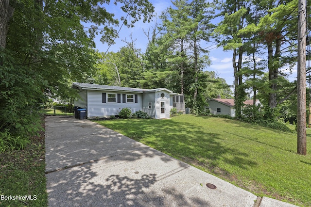 100 Cummings Ave, Pittsfield, MA 01201 - photo 37