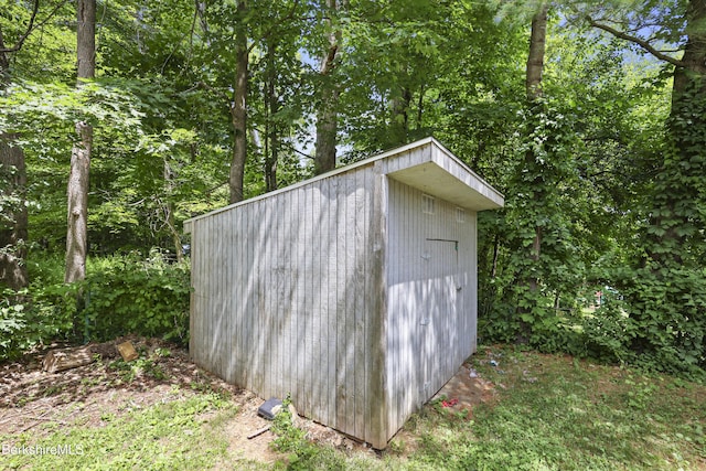 100 Cummings Ave, Pittsfield, MA 01201 - photo 36