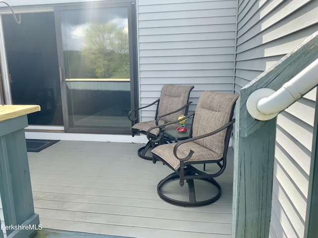 9 Rolling Hls Unit 5, Lenox, MA 01240 - view of deck