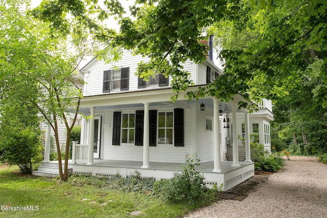 view of front of house featuring covered porch