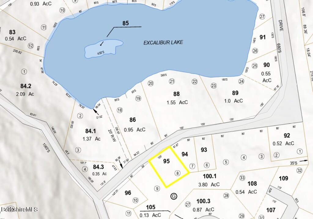 0 Winter Dr, Becket, MA 01223
