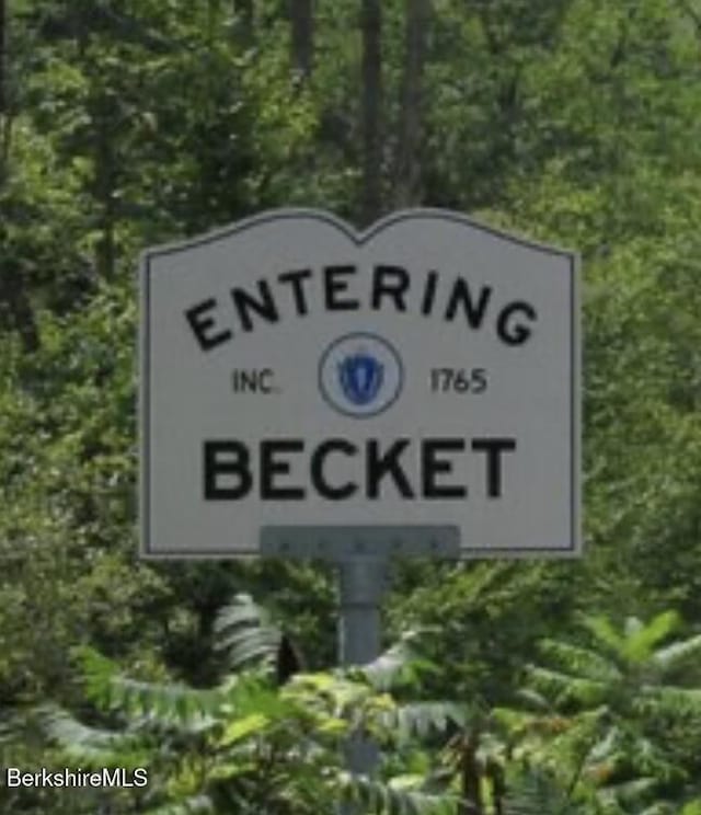 732 Main St, Becket, MA 01223 - exterior view