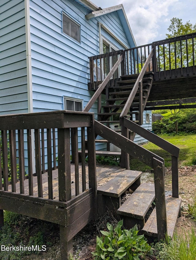 59 E Hoosac St, Adams, MA 01220 - photo 4