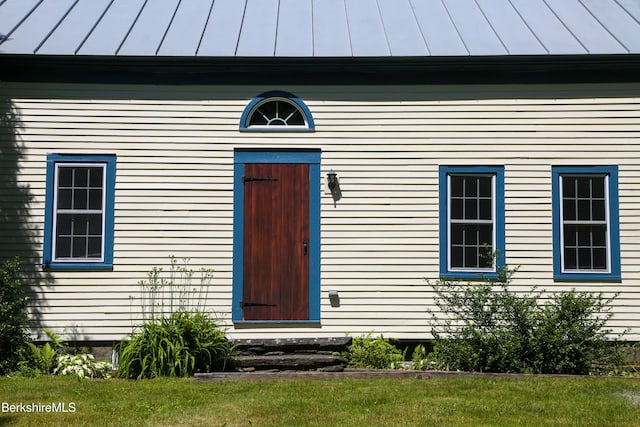 93 Colrain Stage Rd, Heath, MA 01346 - photo 4