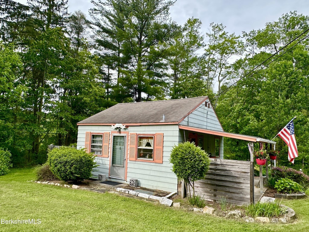 268 N Plain Rd, Great Barrington, MA 01230 - view of front facade with a front lawn and a shingled roof
