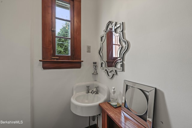 68 Colt Rd, Pittsfield, MA 01201 - bathroom with a sink