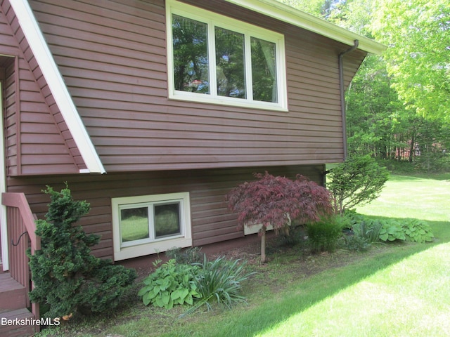 499 Tamarack Rd, Pittsfield, MA 01201 - view of property exterior featuring a yard