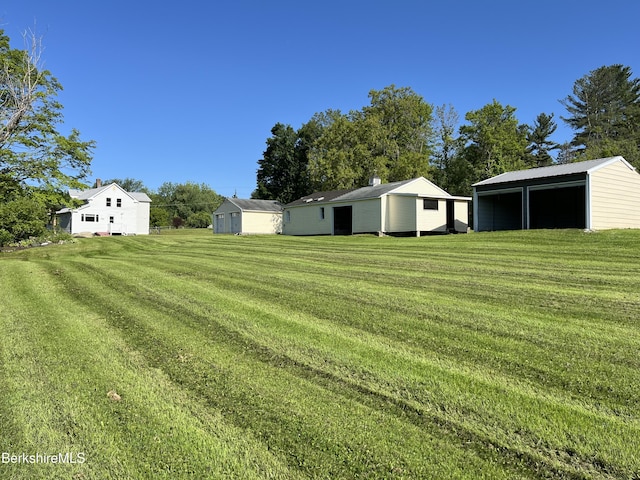 35 Chapman Rd, Pittsfield, MA 01201 - photo 11