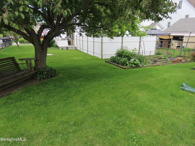 16-18 Hoosac St, Adams, MA 01220 - view of yard with a vegetable garden