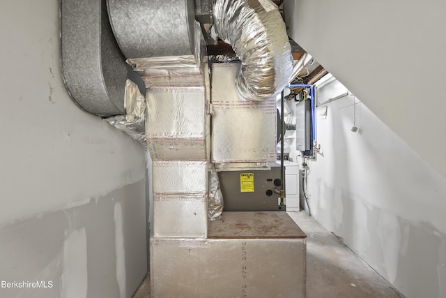 73 Narragansett Ave, Lanesborough, MA 01237 - view of utility room