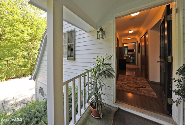 1 Train Hill Rd, Stockbridge, MA 01262 - view of property entrance
