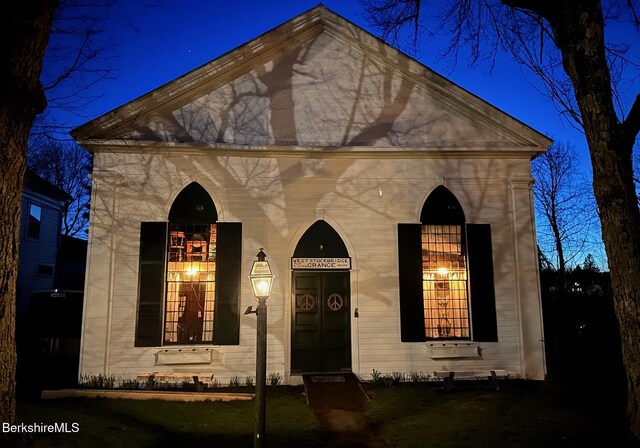 3 Swamp Rd, West Stockbridge, MA 01266 - view of front of house