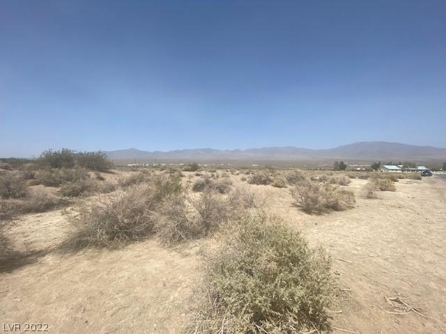 Listing photo 3 for 70 W Nopah Vista Ave, Pahrump NV 89060