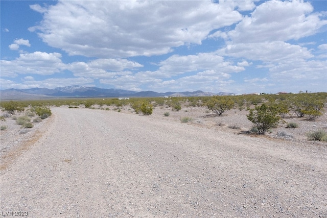 Listing photo 2 for 2440 E Dapple St, Pahrump NV 89048