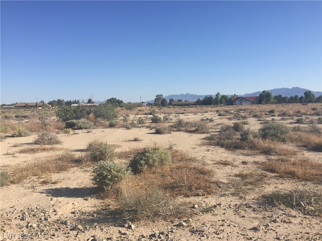 Listing photo 3 for 1701 W Georgene St, Pahrump NV 89060