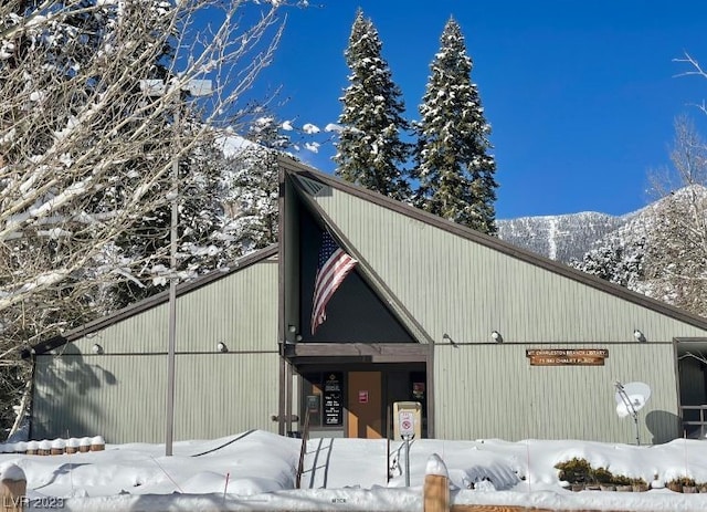 exterior space featuring a mountain view