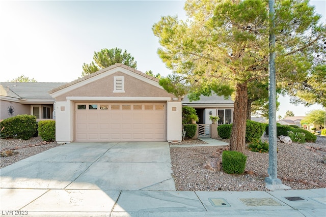 2080 Eagle Watch Dr, Henderson NV, 89012, 2 bedrooms, 2 baths townhouse for sale