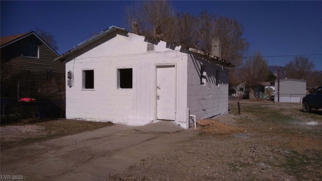 view of shed / structure