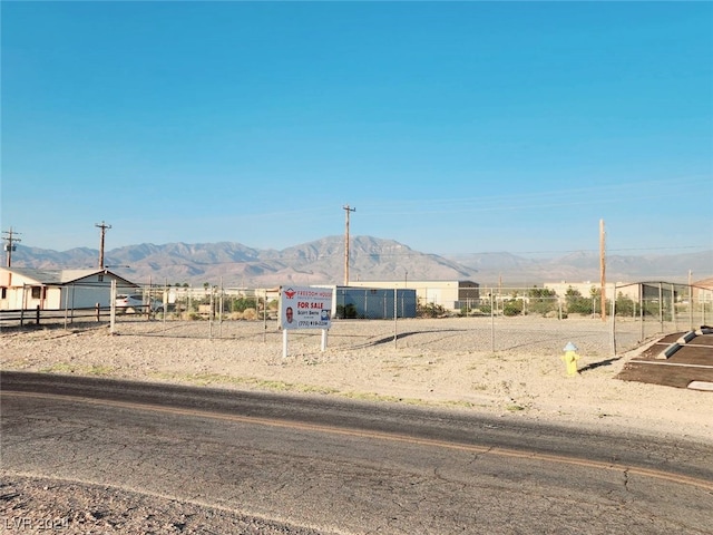 Listing photo 3 for 231 S Frontage Rd, Pahrump NV 89048