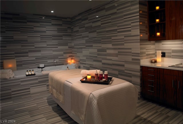 2000 N Fashion Show Dr Unit 1906, Las Vegas, NV 89109 - bedroom with tile walls