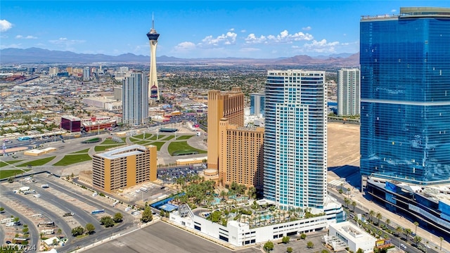 view of city featuring a mountain view