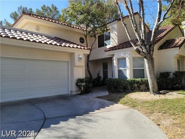 view of front of house with a garage