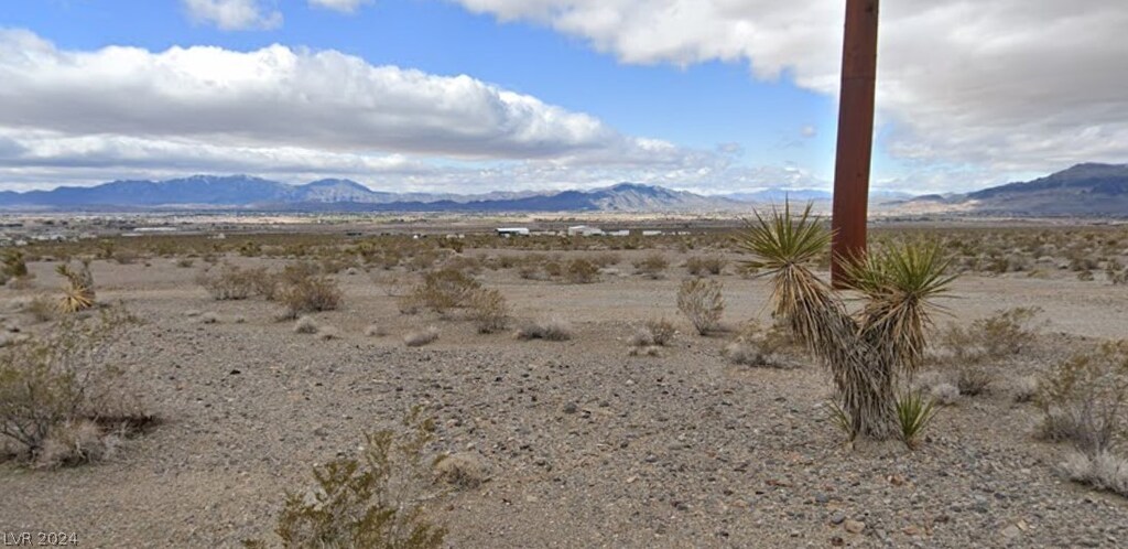 940 N Higley Rd, Pahrump, NV 89060 - photo 1