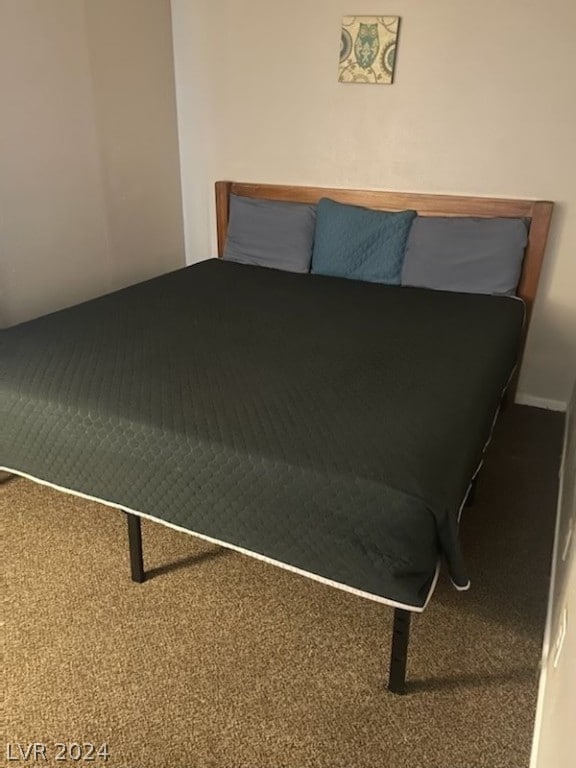 unfurnished bedroom featuring carpet flooring