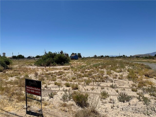 281 W Mesquite Ave, Pahrump, NV 89060 - photo 7